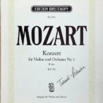 モーツァルト ヴァイオリン協奏曲第１番変ロ長調 KV 207 (ヴァイオリン＋ピアノ) 輸入楽譜 Mozart Concerto KV 207 in Bb No.1 洋書